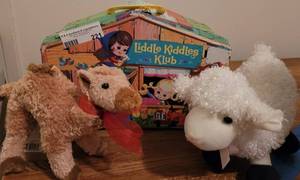 lot 221 image: LOT OF TOYS.