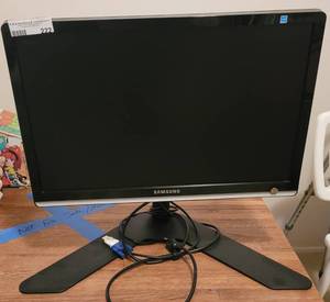 lot 222 image: SAMSUNG 22 SYNCMASTER MONITOR MODEL 226BW.