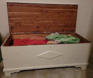 lot 228 image: CEDAR CHEST WITH CONTENTS INCLUDING VINTAGE TOYS AND MORE.