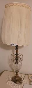 lot 263 image: LOT OF 2 VINTAGE BRASS AND GLASS LAMPS WITH SHADES. (SOLD 2X THE MONEY)