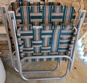 lot 291 image: LOT OF 2 FOLDING PATIO  OUTDOOR CHAIRS.