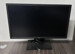 lot 9 image: Dell 24 Monitor, Full HD 1920 x 1080 Resolution - Model E2417H