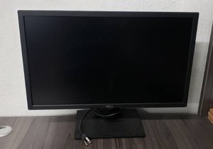 lot 10 image: Dell 24 Monitor, Full HD 1920 x 1080 Resolution - Model E2417H