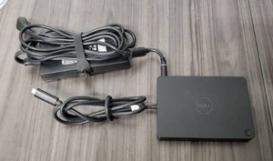 lot 18 image: Dell WD15 Docking Station