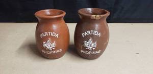 lot 38 image: Lot of 2 Partida Propinas Handmade Ceramic Crocs