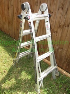 lot 49 image: MPX17 articulating Gorilla ladder
