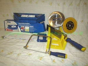 lot 68 image: Assorted saws and saw blades as shown