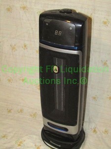 lot 69 image: Kaz space heater
