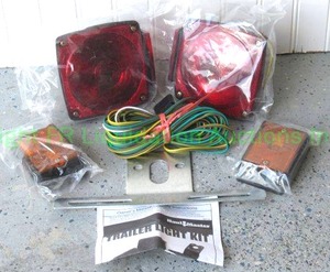 lot 45 image: Haul Master trailer light kit