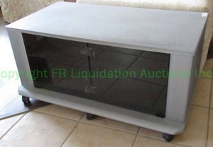 lot 92 image: Tech craft TV stand model QT40X