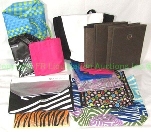 lot 122 image: Assorted tote bags as shown