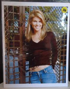 lot 36 image: AUTHENTIC AUTOGRAPH - FULL HOUSE Lori Laughlin Autographed 8 X 10 Photo - $$$