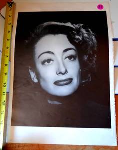 lot 87 image: HOLLYWOOD LEGEND - JOAN CRAWFORD PORTRAIT BOOK PHOTO - 12 X 16 - READY TO FRAME