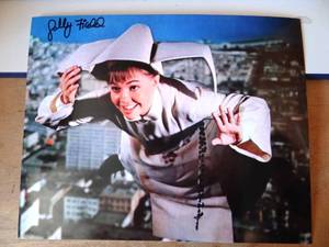 lot 93 image: RARE AUTHENTIC AUTOGRAPH - SALLY FIELD Signed THE FLYING NUN 8x10 Photo $$$