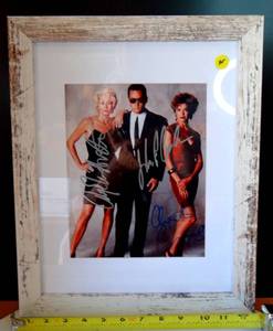 lot 4 image: AUTHENTIC AUTOGRAPHS - THE GRIGTERS - HAND SIGNED BY JOHN CUSACK, ANGELICA HUSTON, & ANNETTE BENNING - FRAMED & MATTED 12 X 16 - $$$