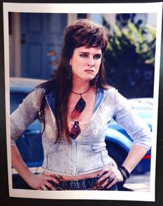 lot 212 image: BROOKE SHIELDS 8 X 10 PHOTO FROM TV SHOW THE MIDDLE