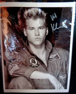 lot 219 image: AUTHENTIC AUTOGRAPH - VAL KILMER ICE MAN FROM THE MOVIE MAVERICK PHOTO SIGNED TWICE