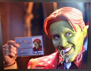 lot 246 image: AUTHENTIC AUTOGRAPH - JAMIE KENNEDY Hand Signed SON OF THE MASK 8x10 Color Closeup W COA