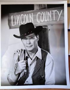 lot 292 image: RARE ORIGINAL GLOBE PHOTO - 1950S FILM ACTOR BARRY SULLIVAN 8 X 10 PHOTO