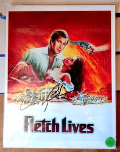 lot 293 image: AUTHENTIC AUTOGRAPH - FLETCH LIVES HAND SIGNED CHEVY CHASE 8 X 10 PHOTO