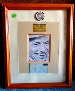 lot 200 image: AUTHENTIC AUTOGRAPH - DONT MISS- FRAMED FRANK SINATRA DOUBLE MATTED PHOTO WITH HAND SIGNED CUT, CONCERT TICKET STUB, AND VEGAS POKER CHIP - NICE DISPLAY $$$$