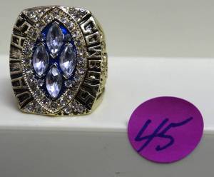 lot 45 image: SUPERBOWL 28 - DALLAS COWBOYS - EMMITT SMITH CHAMPIONSHIP REPLICA RING - SIZE 11