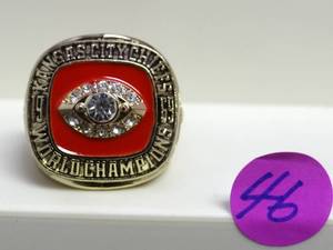 lot 46 image: 1969 KANSAS CITY CHIEFS - LEN DAWSON WORLD CHAMPIONSHIP REPLICA RING