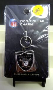 lot 49 image: OFFICIAL NFL LICENSED OAKLAND RAIDERS DOG COLLAR CHAIN OR KEYCHAIN