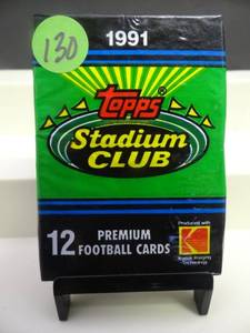lot 130 image: 1991 TOPPS STADIUM CLUB SEALED 12 CARD WAX PACK - FIND BRETT FAVRE ROOKIE CARD