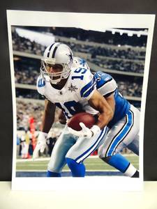 lot 140 image: DALLAS COWBOYS - MILES AUSTIN 8 X 10 PHOTO READY TO FRAME