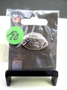 lot 190 image: OFFICIAL NFL LICENSED SUPERBOWL XLV FOOTBALL SHAPED COLLECTORS PIN - NIP