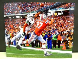 lot 194 image: PROFESSIONAL 8 X 10 PHOTO - NEW WNGLAND PATRIOTS ROB GRONKOWSKI