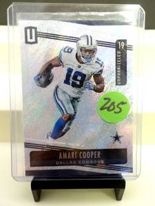 lot 205 image: 2019 UNPARALLELED Amari Cooper #109 Dallas Cowboys