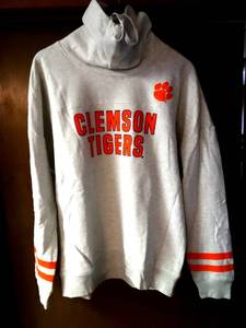 lot 252 image: BEAUTIFUL CLEMSON TIGERS HIGH COLLAR SWEATSHIRT - NEW WTAGS - SIZE 2XL $$$$