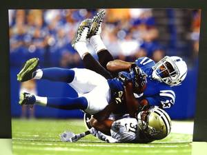lot 281 image: PROFESSIONAL 8 X 10 PHOTO - INDIANAPOLIS COLTS T Y HILTON