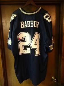 lot 296 image: AUTOGRAPHED NFL JERSEY - DALLAS COWBOYS RUNNING BACK MARION BARBER - 4XL SIZE 58 - SOME STAINING ON FRONT NUMBERS