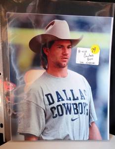 lot 79 image: DALLAS COWBOYS JAY NOVACEK 8 X 10 PHOTO READY TO FRAME