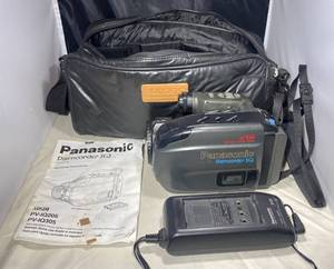 lot 78 image: Panasonic Palmcorder IQ Camcorder, charger and carrying case