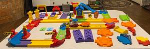 lot 80 image: VTECH TOOT-TOOT Drivers Track Set
