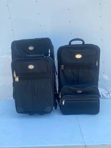 lot 103 image: International Millennium 4pc Luggage