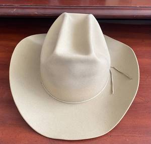 lot 106 image: Stetson Felt Hat size 7 18