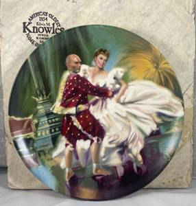 lot 129 image: Shall we Dance Collectors Plate no 15877E 1985  made by Edwin M. Knowles
