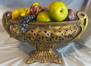 lot 134 image: ZimLay Traditional Resin Roman Victory Cup Dcor 49871 filled with plastic fruit