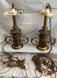 lot 175 image: Vintage Railroad Brass Lamps (2)