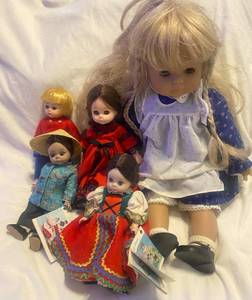 lot 218 image: Vintage Engel Buppe Doll #135 West Germany Playmates 1990 3 Madam Alexanders Little Women