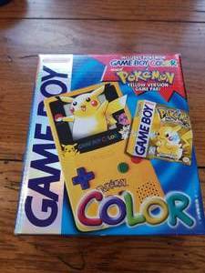lot 32 image: Game Boy Color - Pokemon