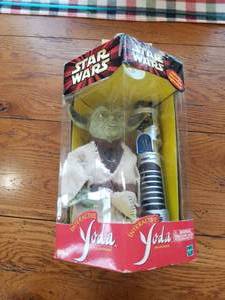 lot 65 image: Star Wars - Yoda interactive figure