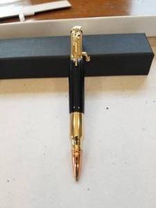 lot 7 image: Hand made ink pen