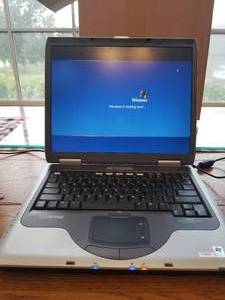 lot 125 image: Compaq laptop computer