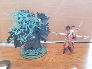 lot 51 image: Star Wars unleashed - Darth SidiousEmperor Palpatine and Aurra Sing figures